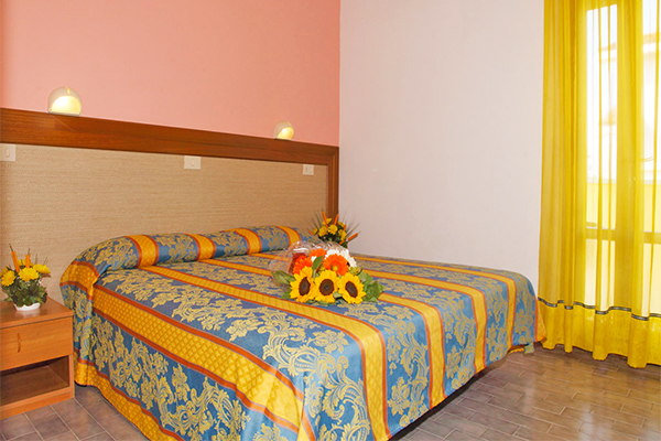 HOTEL BETTINA - Jesolo A 50 metri dal mare