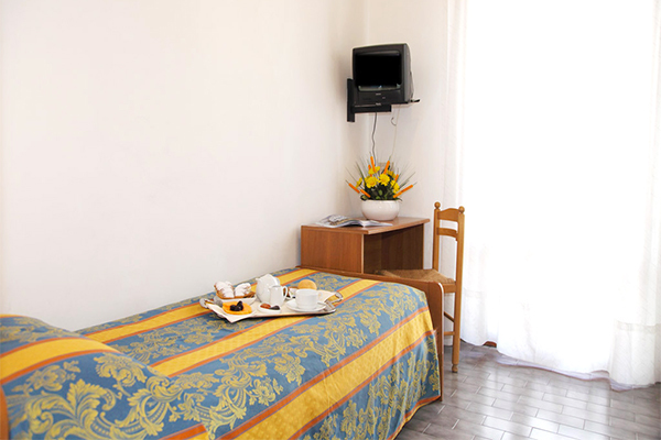 HOTEL BETTINA - Jesolo A 50 metri dal mare