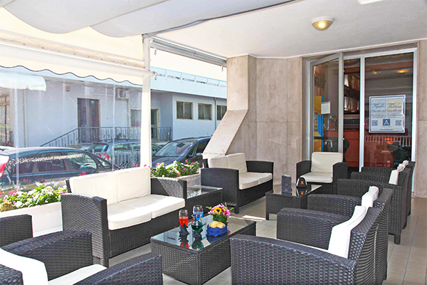 HOTEL BETTINA - Jesolo A 50 metri dal mare