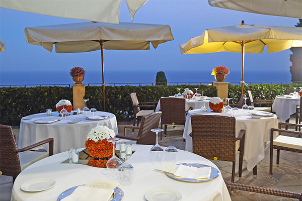 GRAND HOTEL SAN PIETRO - Taormina Fronte mare, nella baia di Taormina