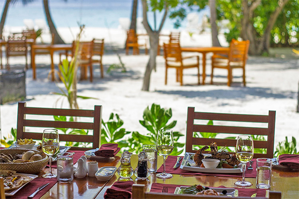 FURAVERI ISLAND RESORT & SPA - Atollo di Raa Relax, natura e mare da sogno