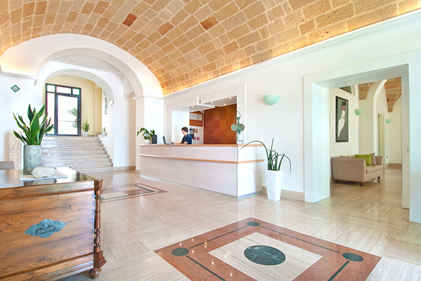 GRAND HOTEL MEDITERRANEO - Santa Cesarea Terme In Salento, hotel elegante e moderno