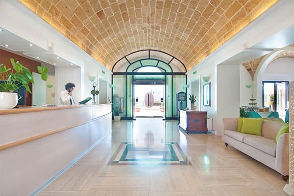 GRAND HOTEL MEDITERRANEO - Santa Cesarea Terme In Salento, hotel elegante e moderno