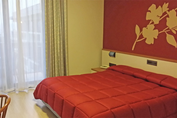 BLU LAKE SIRMIONE HOTEL - Sirmione A pochi passi dalla spiaggia