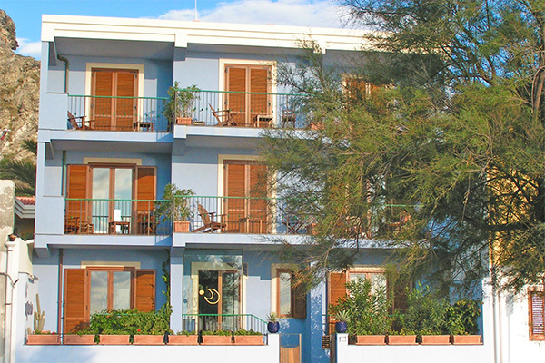 ALBERGO ESPERIA - Milazzo Moderno 3* sul mare