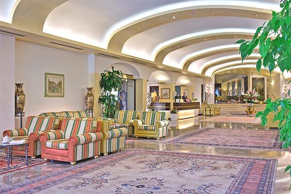 GRAND HOTEL TERME 5* - Montegrotto Terme (PD) Weekend rigenerante, ideale per coppie