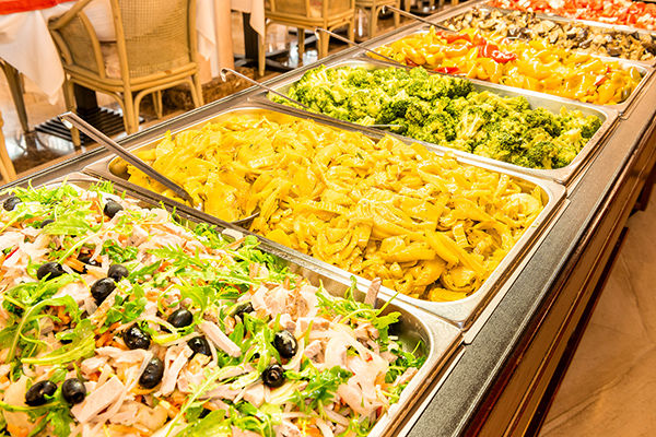 Immersa nel verde, con piscina