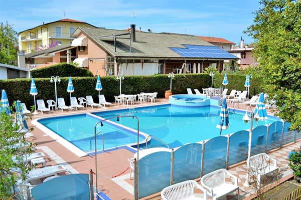 HOTEL FABIO 3* - San Mauro Pascoli (FC) Sul mare, spiaggia inclusa