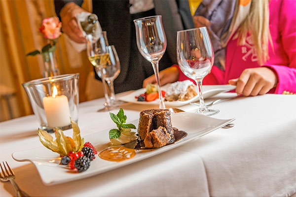 EVA,VILLAGE 4* - Saalbach (Salisburghese - Austria)