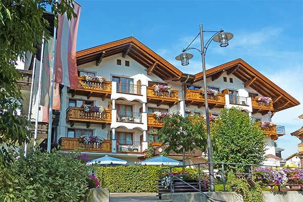 HOTEL RESTAURANT FELDWEBEL 4* - Tirolo - Soll Tra tradizione e modernità