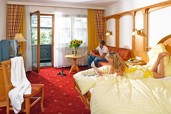HOTEL RESTAURANT FELDWEBEL 4* - Tirolo - Soll Tra tradizione e modernità