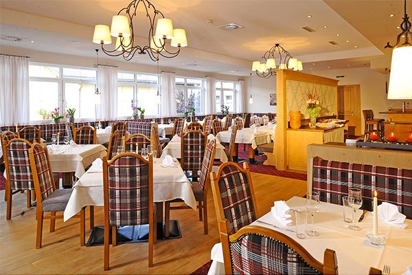 HOTEL RESTAURANT FELDWEBEL 4* - Tirolo - Soll Tra tradizione e modernità