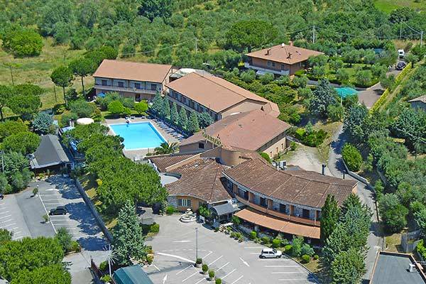 VILLAGGIO ALBERGO IL GABBIANO 3* - Passignano sul Trasimeno In posizione strategica, sul Lago Trasimeno