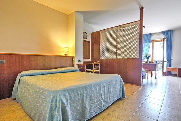 VILLAGGIO ALBERGO IL GABBIANO 3* - Passignano sul Trasimeno In posizione strategica, sul Lago Trasimeno