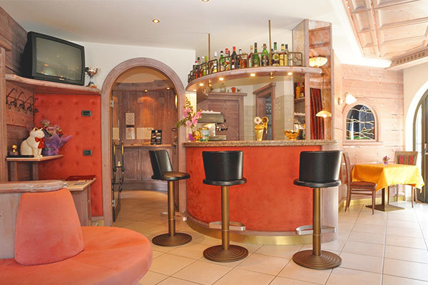 HOTEL PICCOLO MONDO 3* - Livigno Accogliente 3* in tipico stile montano