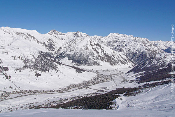 HOTEL PICCOLO MONDO 3* - Livigno Accogliente 3* in tipico stile montano