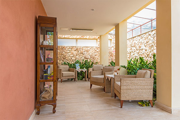 VILLA MORGANA RESORT & SPA - Messina In elegante villa, a 1 km dal mare