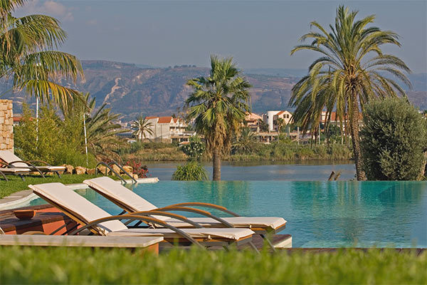 VILLA MORGANA RESORT & SPA - Messina In elegante villa, a 1 km dal mare