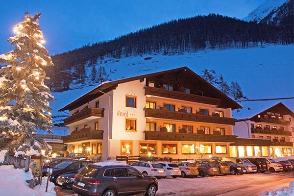 BERGHOTEL TYROL & FIRN 3*S - Trentino Alto Adige - Senales (BZ) Sport e wellness ad alta quota, nel Parco Naturale Gruppo di Tessa