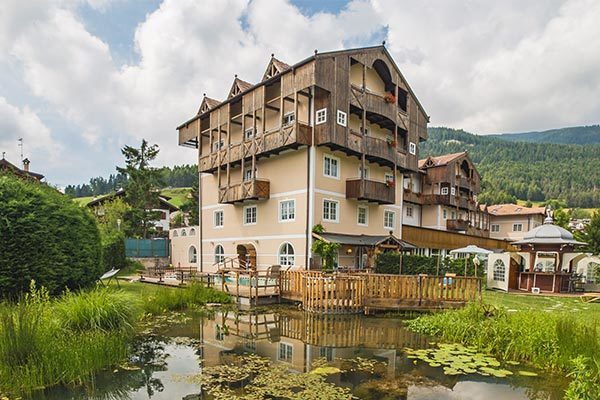 ALPEN HOTEL EGHEL 3*S - Soraga Wellness hotel 3*S in Val di Fassa