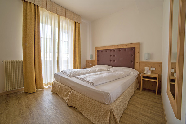 ALPEN HOTEL EGHEL 3*S - Soraga Wellness hotel 3*S in Val di Fassa