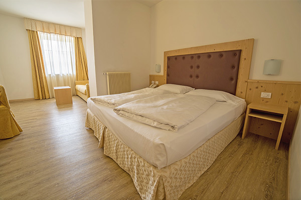 ALPEN HOTEL EGHEL 3*S - Soraga Wellness hotel 3*S in Val di Fassa