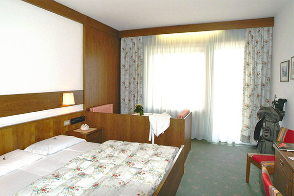 HOTEL UNTERINNERHOF 3* - Renon (BZ) Ospitalità tirolese, prezzo imbattibile