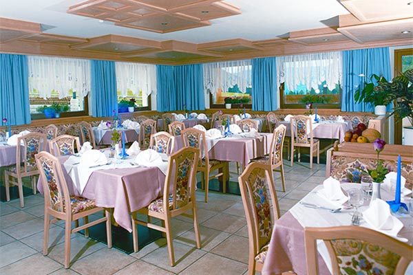 HOTEL UNTERINNERHOF 3* - Renon (BZ) Ospitalità tirolese, prezzo imbattibile