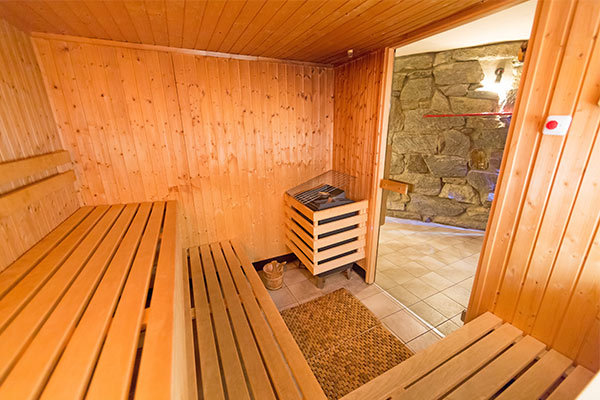 ALPENHOTEL WEITLANBRUNN - Sillian All Inclusive light in family hotel in Alta Pusteria