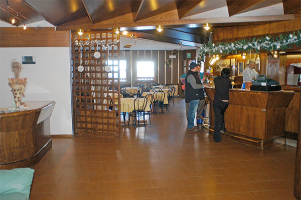 HOTEL ALASKA 3* - Lombardia - Livigno (SO) In posizione centrale, tra shopping e sport