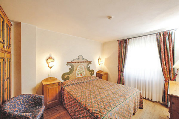 HOTEL PERLA - Madonna di Campiglio In famiglia sulle Dolomiti del Brenta