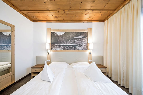 HOTEL ALPENHOF 3*S - Santa Valburga - Ultimo (BZ) Immerso nella natura