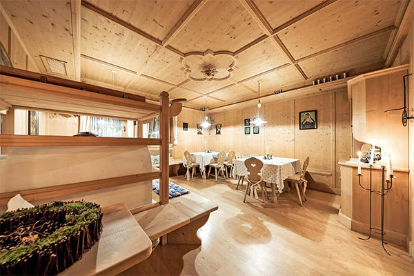HOTEL ALPENHOF 3*S - Santa Valburga - Ultimo (BZ) Immerso nella natura