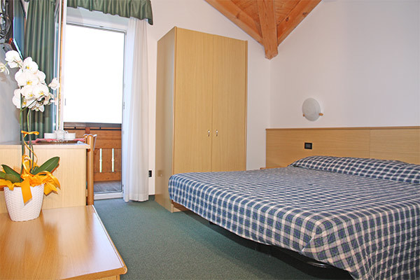 ALBERGO MIRAMONTI 3* - Trentino Alto Adige - Lavarone (TN) A 300 metri dal centro di Lavarone