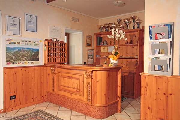 ALBERGO MIRAMONTI 3* - Trentino Alto Adige - Lavarone (TN) A 300 metri dal centro di Lavarone
