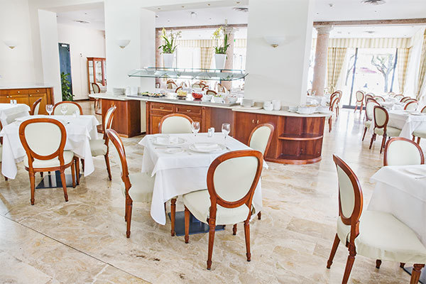HOTEL SIRMIONE E PROMESSI SPOSI - Sirmione Benessere chic in riva al Lago di Garda