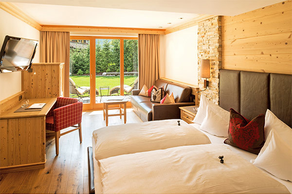 HOTEL ALPENBLICK 4*S - Sesto (BZ) Nel cuore delle Dolomiti