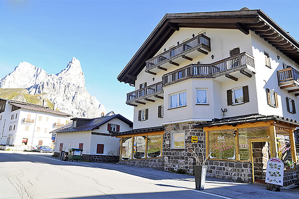 HOTEL ALPENROSE 3* - Siror (TN) Divertimento assicurato sulle vicine piste da sci