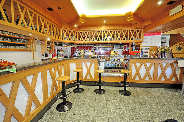 HOTEL ALPENROSE 3* - Siror (TN) Divertimento assicurato sulle vicine piste da sci