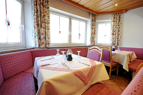 HOTEL ALPENROSE 3* - Siror (TN) Divertimento assicurato sulle vicine piste da sci