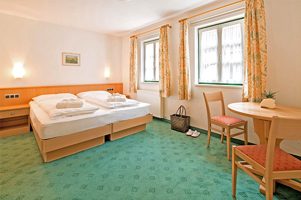 PICCOLO HOTEL GURSCHLER 3*S - Senales (BZ) Ai piedi del ghiacciaio della Val Senales