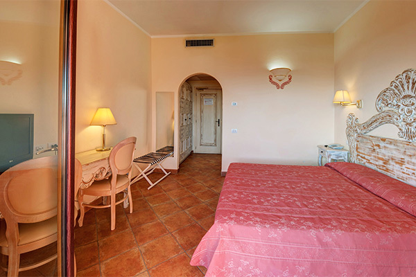 HOTEL ALESSANDRO 4* - Olbia (OT) In posizione strategica