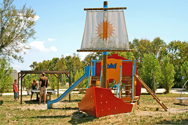 HAPPY CAMP CAMPING VILLAGE FREE TIME 3* - Marina di Bibbona (LI) Sport e divertimento sulla Costa degli Etruschi