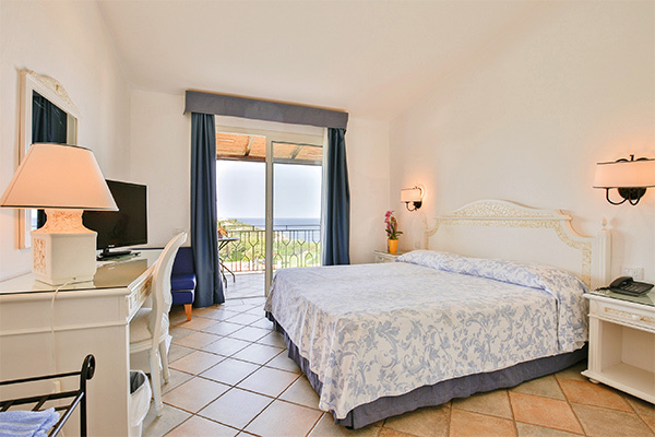 GRAND HOTEL IN PORTO CERVO 4*S - Arzachena (OT) Elegante 4*S in Costa Smeralda