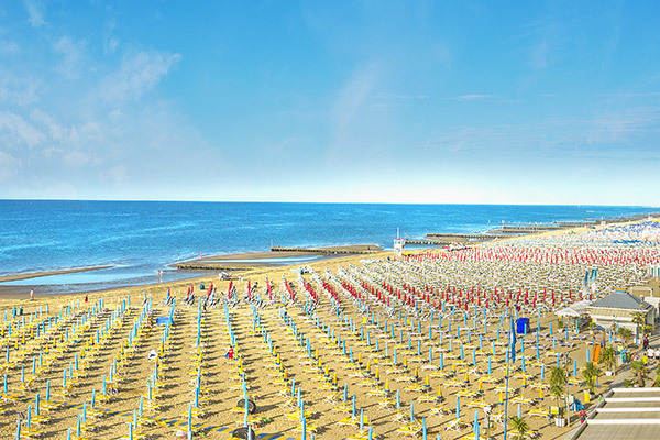 HOTEL METROPOL 3* - Pesaro (PU) Atmosfera familiare direttamente sul mare, con servizio spiaggia