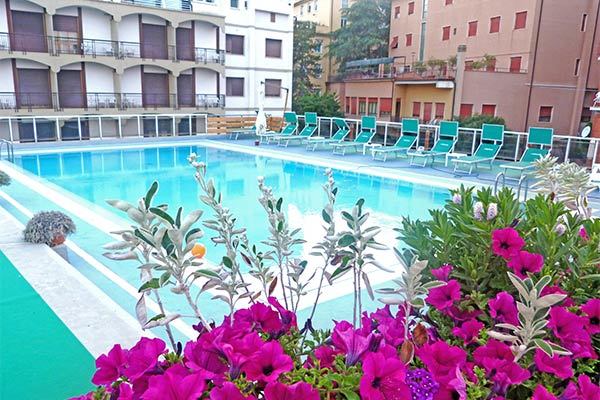 GRAND HOTEL AMBASCIATORI 4* - Chianciano Terme (SI) Una delle località termali più famose d'Italia