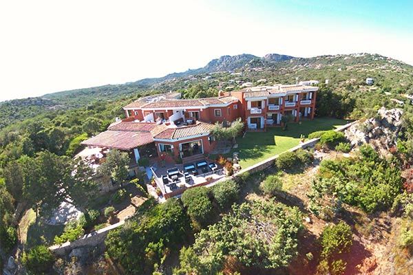 HOTEL VALDIOLA 3* - Arzachena (OT) Accogliente hotel 3* in Costa Smeralda