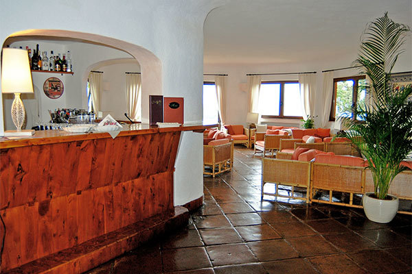 HOTEL VALDIOLA 3* - Arzachena (OT) Accogliente hotel 3* in Costa Smeralda
