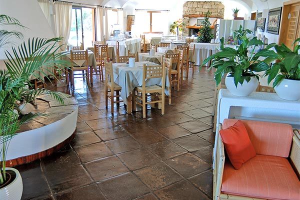 HOTEL VALDIOLA 3* - Arzachena (OT) Accogliente hotel 3* in Costa Smeralda