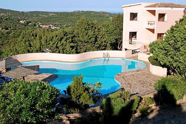 HOTEL VALDIOLA 3* - Arzachena (OT) Accogliente hotel 3* in Costa Smeralda